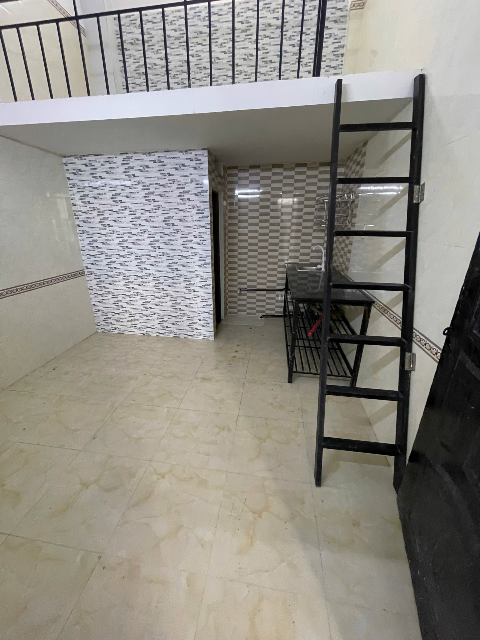 Trọ HobaHome – Nguyễn Văn Tăng, gác cao